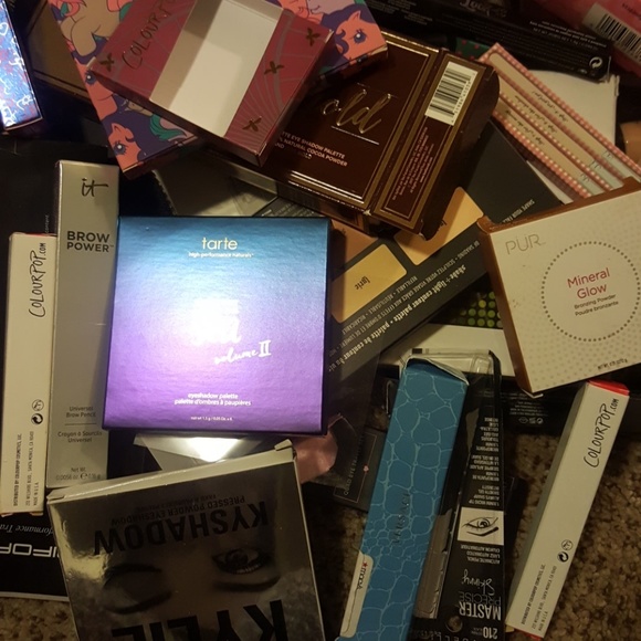 Boxes!! - Picture 2 of 4